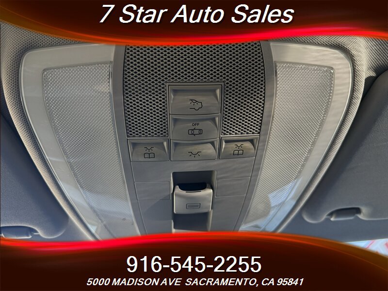Used 2011 Mercedes-Benz GLK 350 2WD image 18