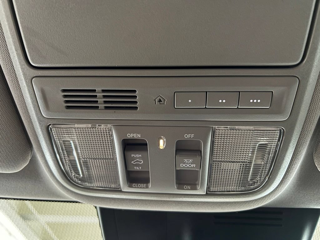 Used 2022 Honda CR-V EX-L image 31