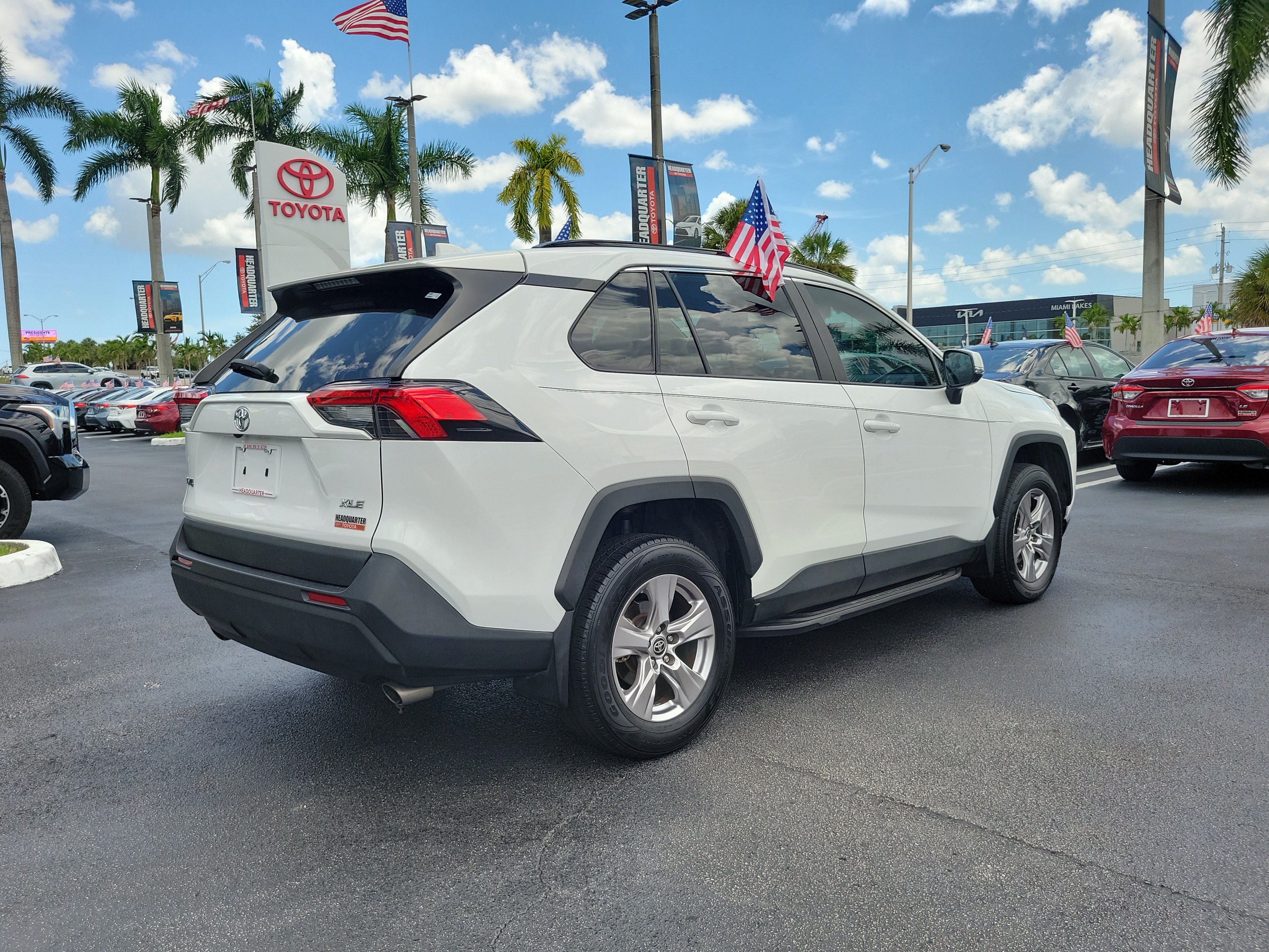 Used 2023 Toyota RAV4 XLE w/ Convenience Package FWD image 12