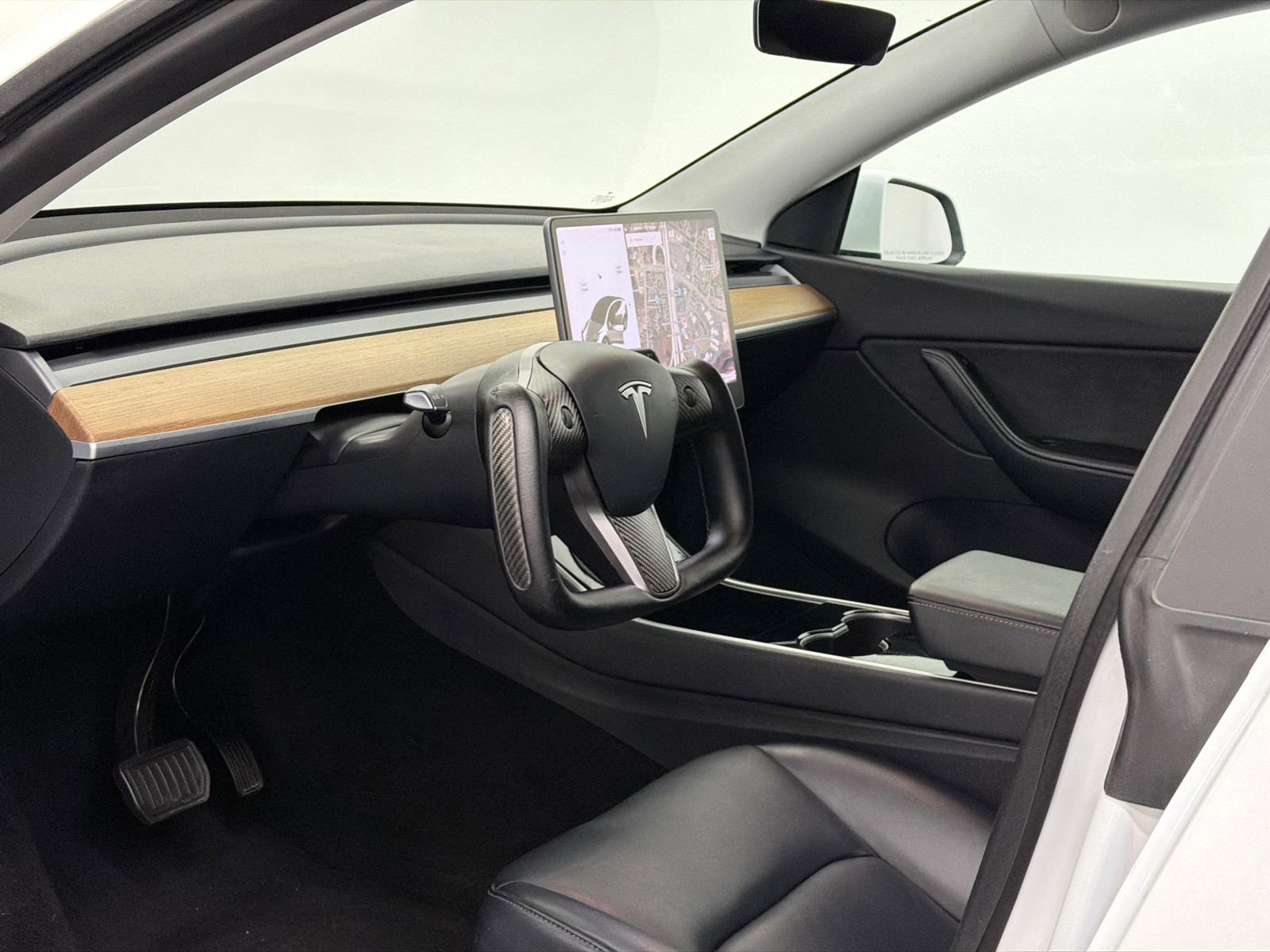 Used 2021 Tesla Model Y Long Range image 15