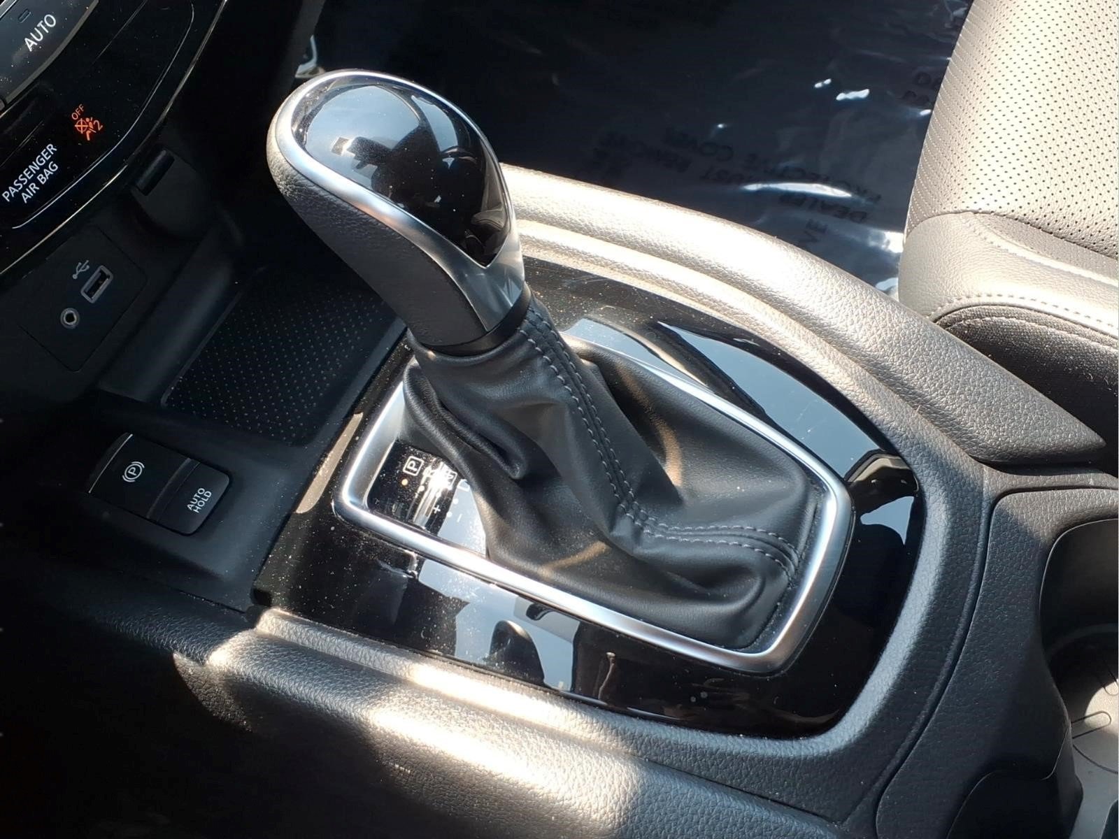 Certified 2022 Nissan Rogue Sport SL w/ Premium Package AWD/4WD image 19