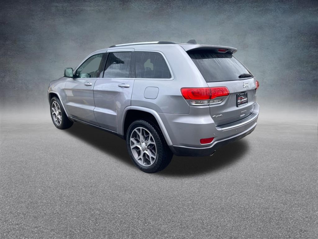 Used 2018 Jeep Grand Cherokee Limited image 3