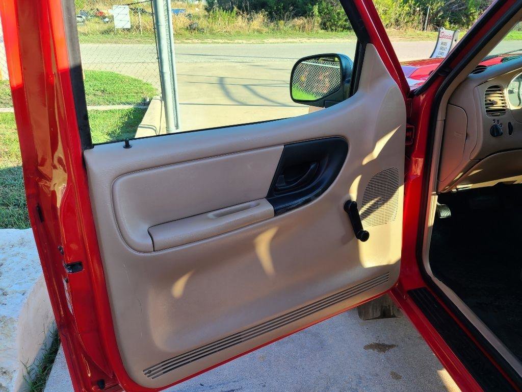 Used 2003 Ford Ranger XL image 9