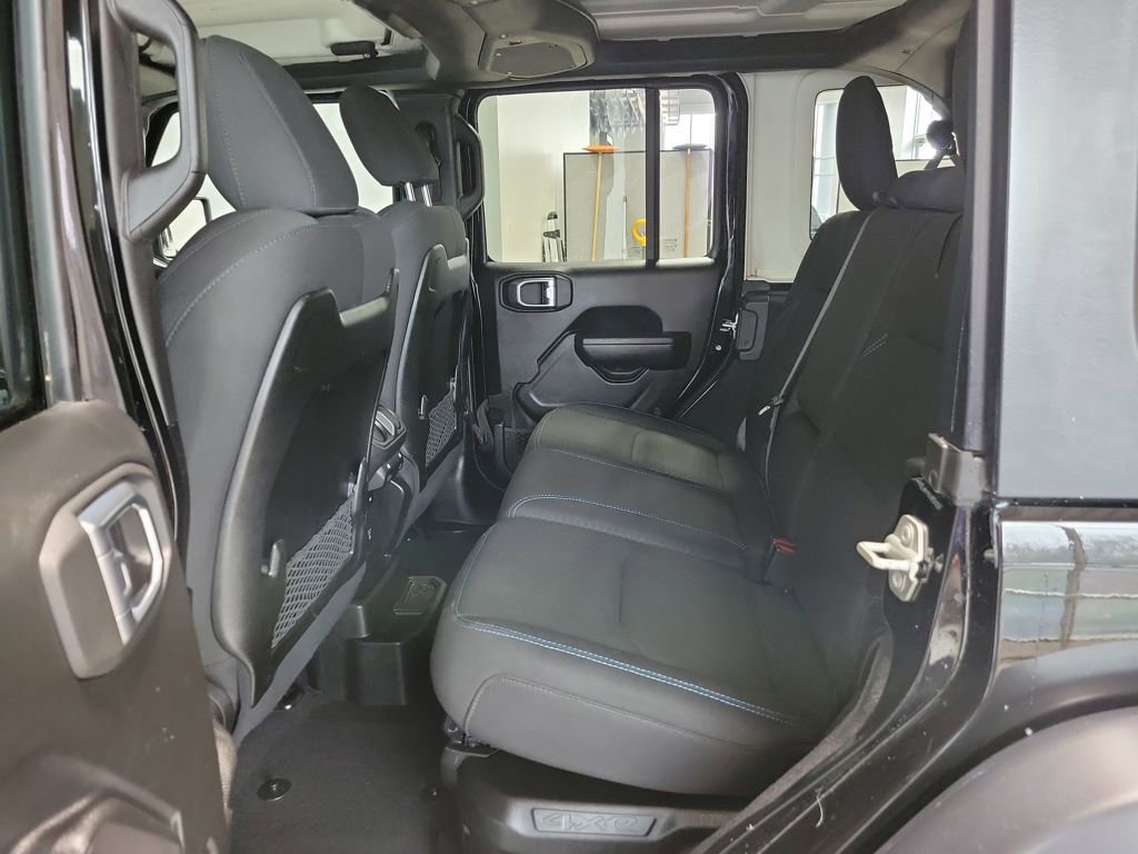 Used 2024 Jeep Wrangler Unlimited Rubicon 4xe image 36