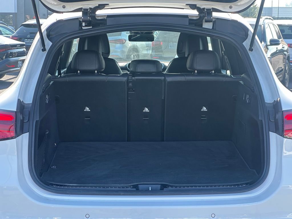 Used 2024 Mercedes-Benz GLC 300 4MATIC image 16