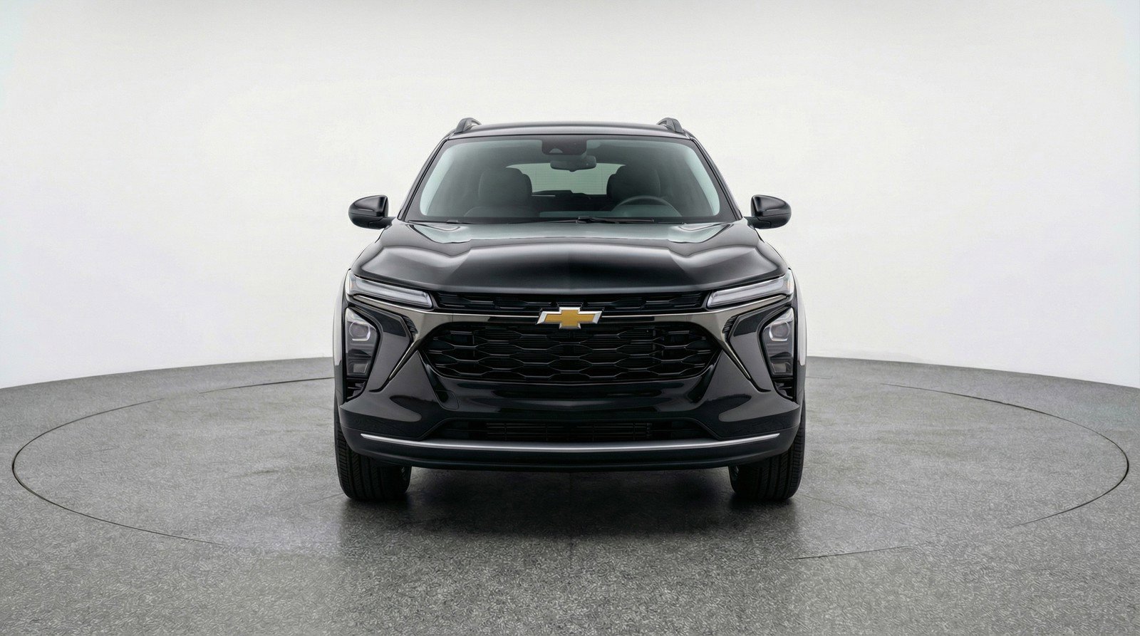 Used 2025 Chevrolet Trax LT image 2