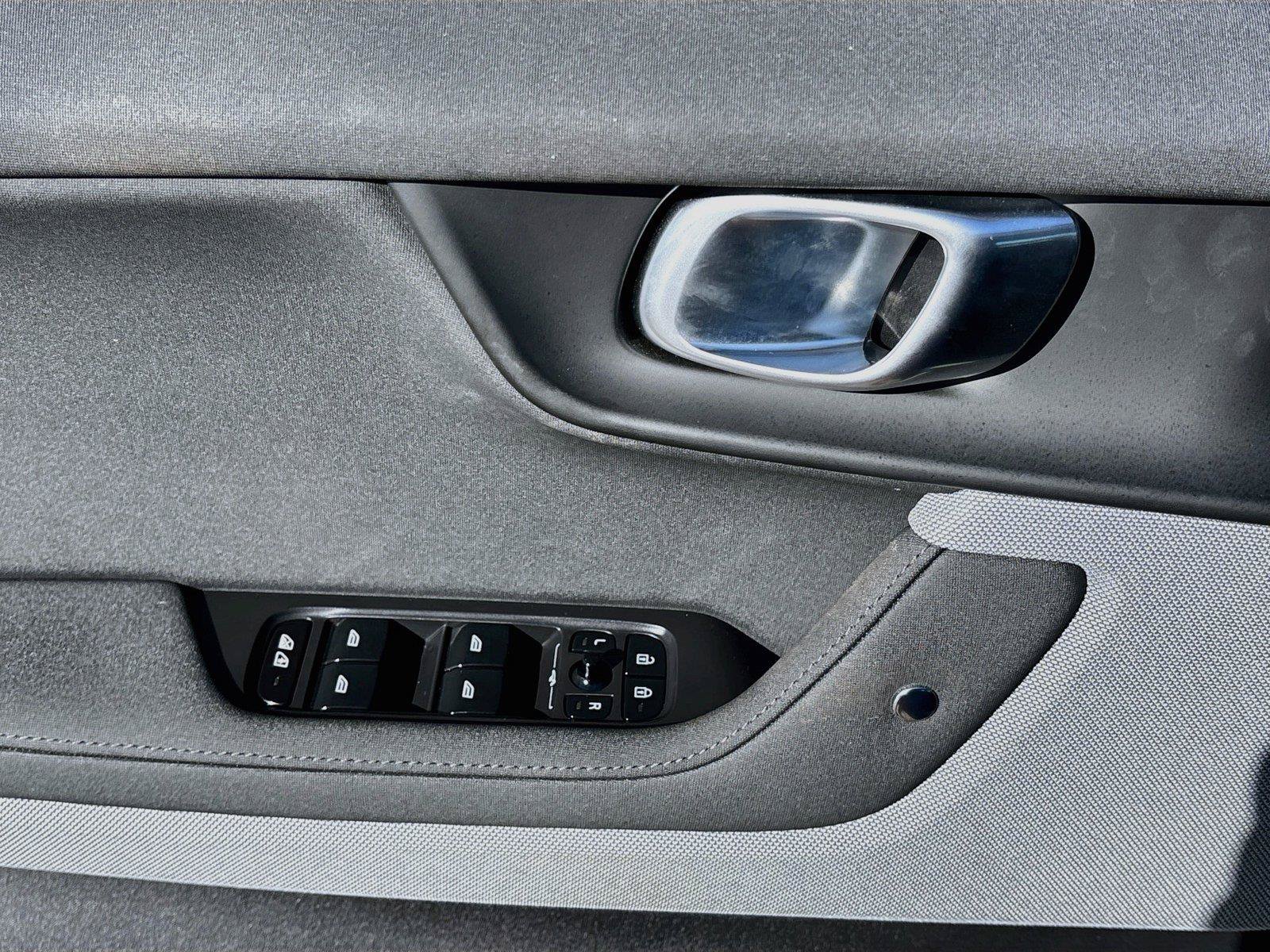 Used 2024 Polestar Polestar 2 AWD/4WD image 17