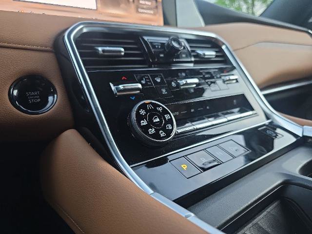 Certified 2025 Nissan Armada SL w/ Captain's Chari Seat Package AWD/4WD image 9