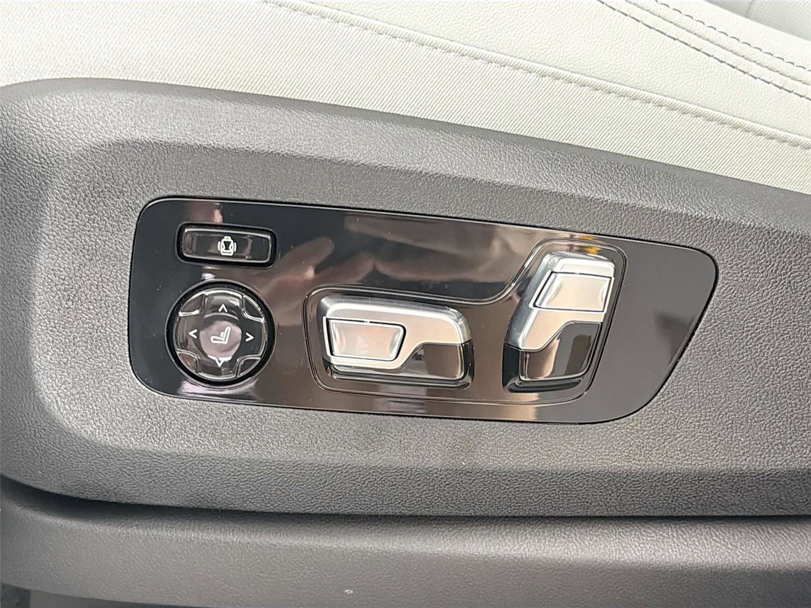New 2026 BMW X5 xDrive40i AWD/4WD image 19