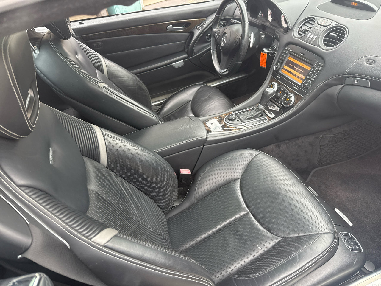 Used 2011 Mercedes-Benz SL 550 image 21