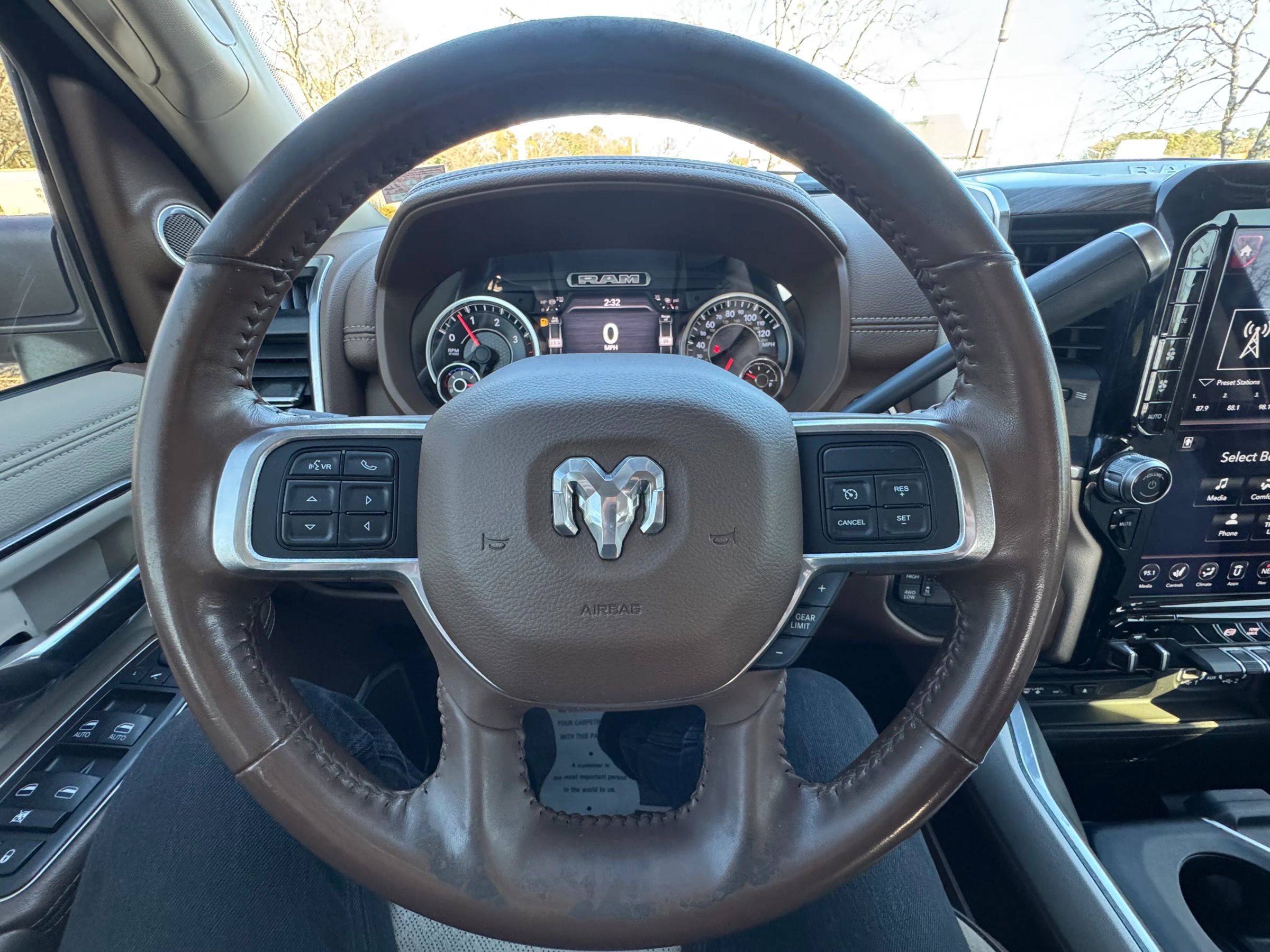 Used 2019 RAM 3500 Laramie image 28