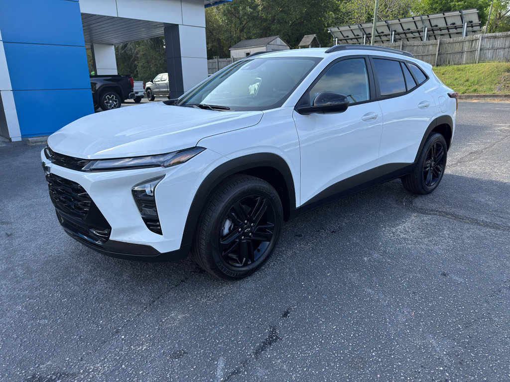 New 2026 Chevrolet Trax ACTIV image 1