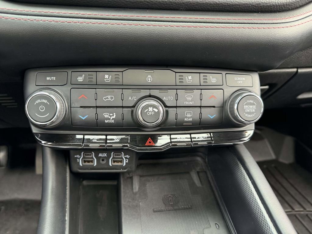 Used 2021 Dodge Durango R/T w/ Blacktop Package image 32