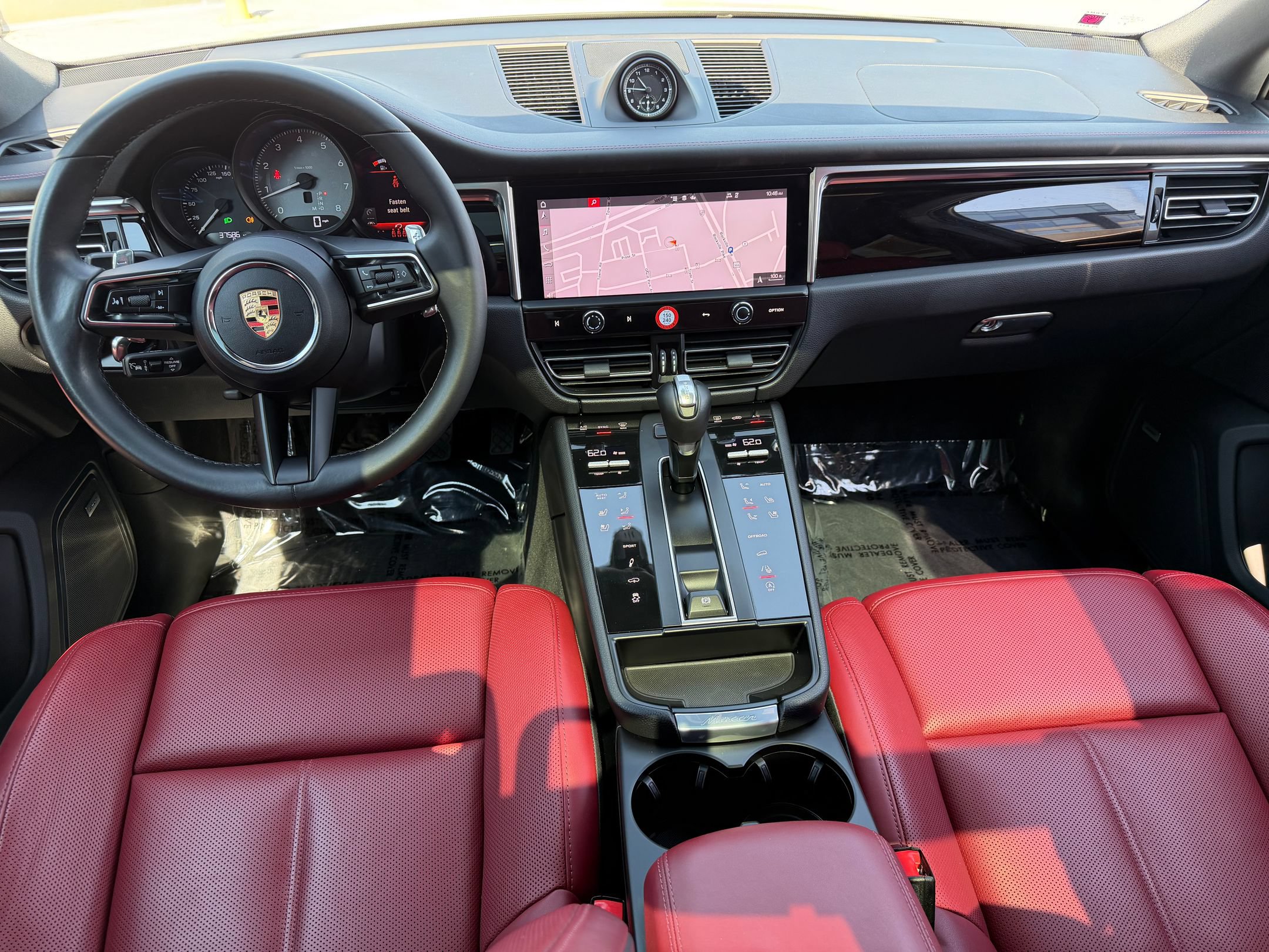 Certified 2023 Porsche Macan S AWD/4WD image 22
