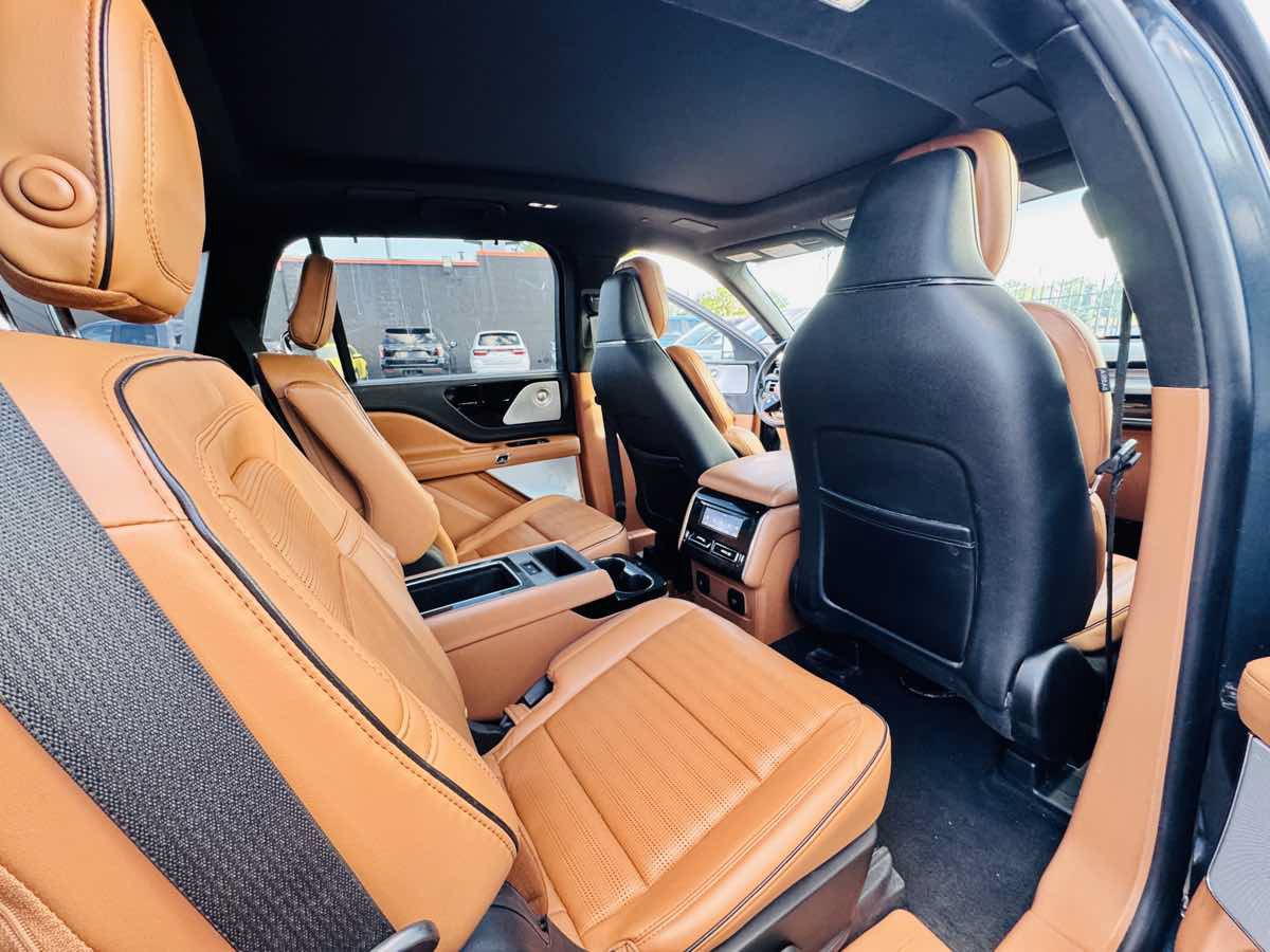 Used 2020 Lincoln Aviator Black Label w/ Dynamic Handling Package AWD/4WD image 20