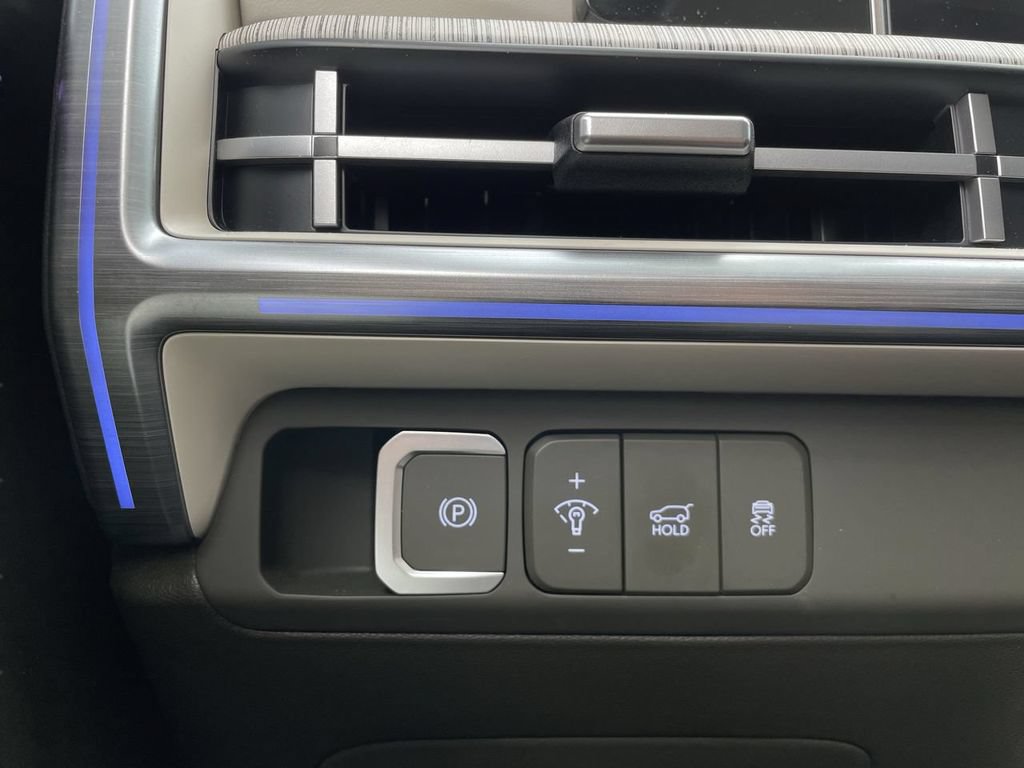 Certified 2024 Hyundai Santa Fe Calligraphy FWD image 30