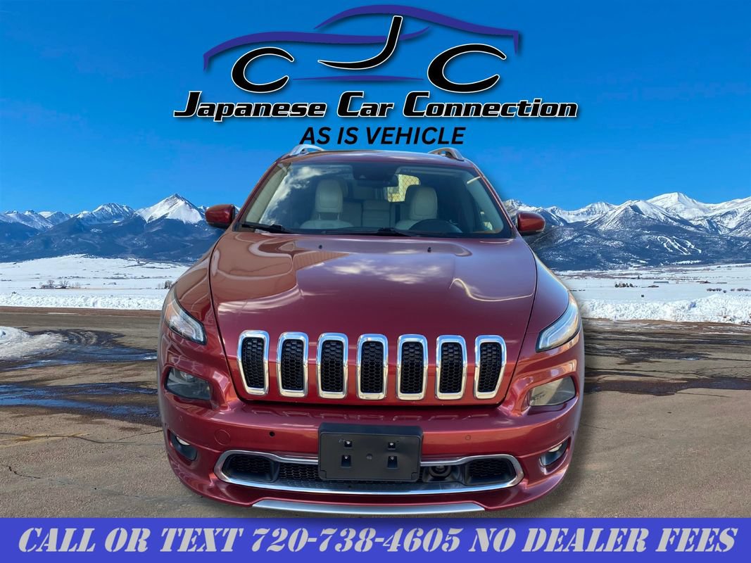 Used 2016 Jeep Cherokee Overland w/ Technology Group AWD/4WD image 3