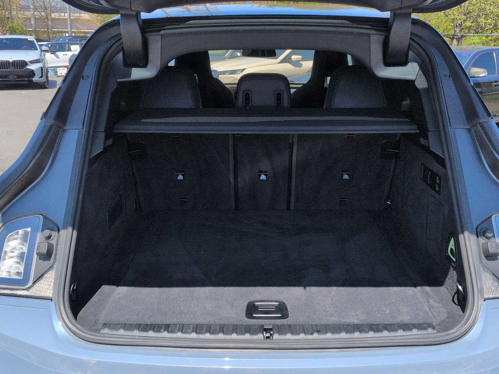 Certified 2022 BMW iX xDrive50 w/ Premium Package image 36