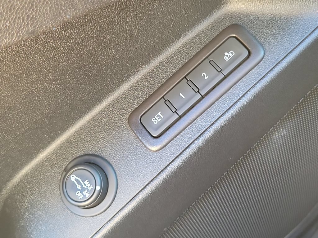 Used 2020 Chevrolet Equinox Premier FWD image 15
