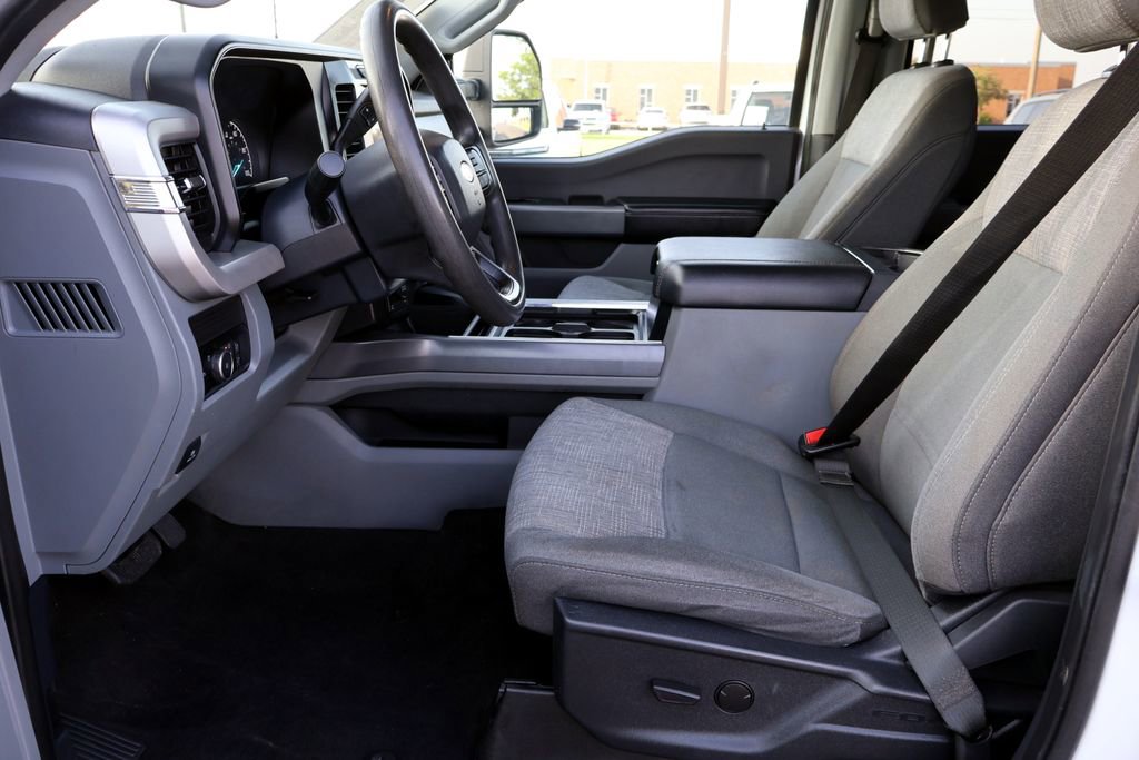 Used 2024 Ford F250 XLT w/ FX4 Off-Road Package AWD/4WD image 27