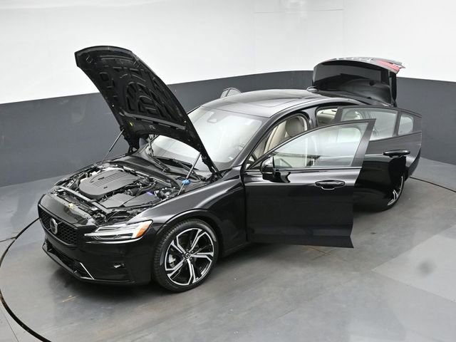 Used 2024 Volvo S60 B5 Plus image 48