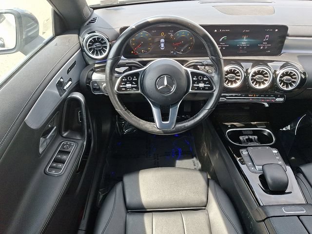 Used 2023 Mercedes-Benz CLA 250 4MATIC image 11