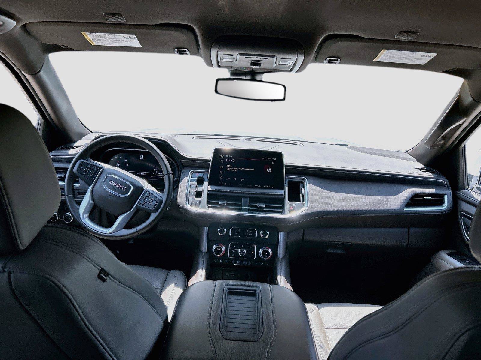 Used 2024 GMC Yukon SLT AWD/4WD image 18
