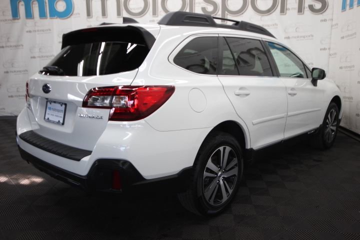 Used 2018 Subaru Outback 2.5i Limited image 9