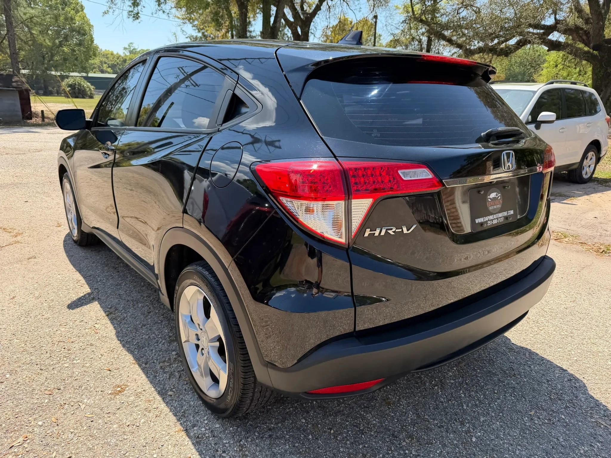 Used 2021 Honda HR-V LX image 6