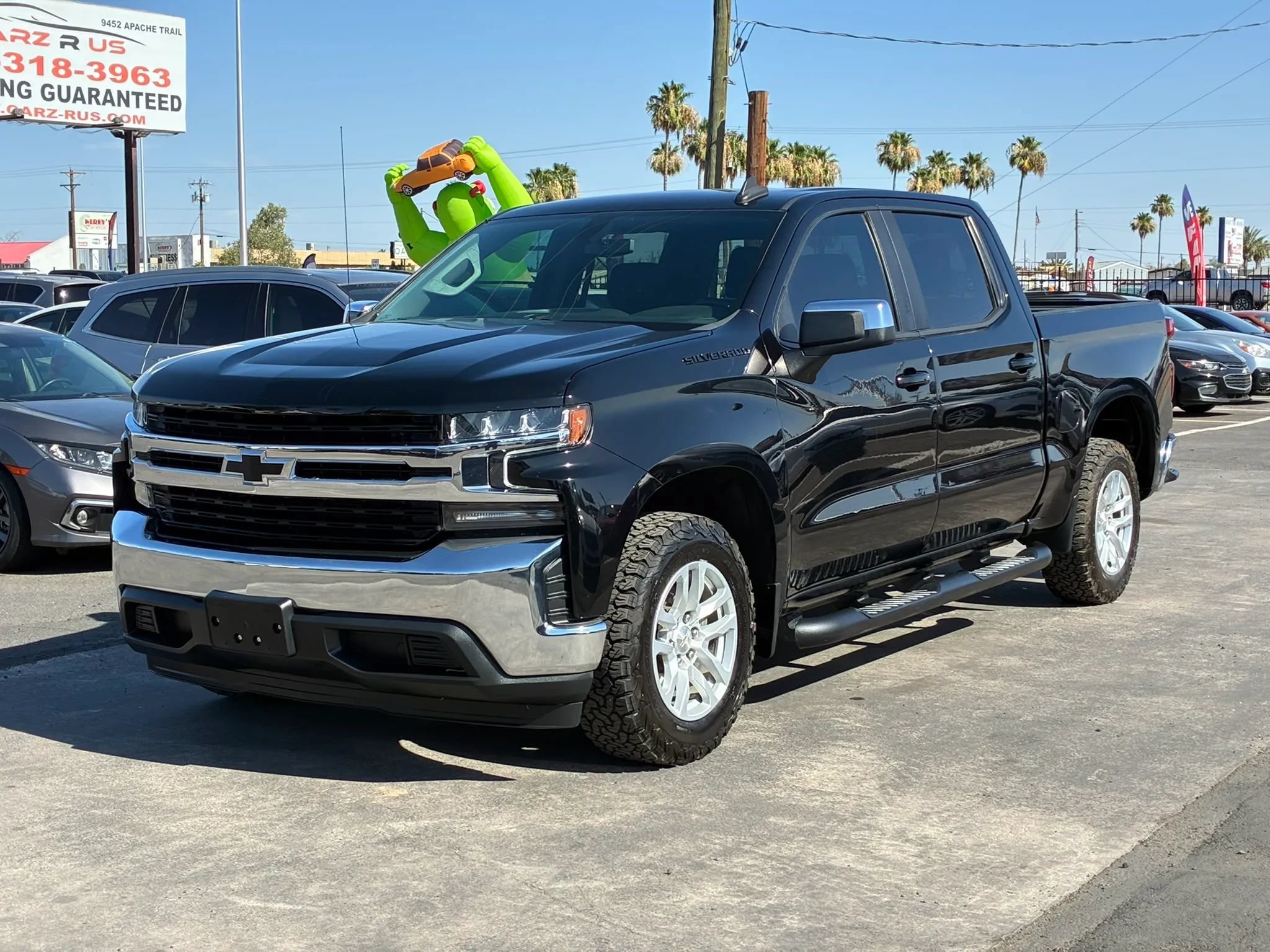 Used 2021 Chevrolet Silverado 1500 LT w/ LPO, Dark Essentials Package RWD image 2