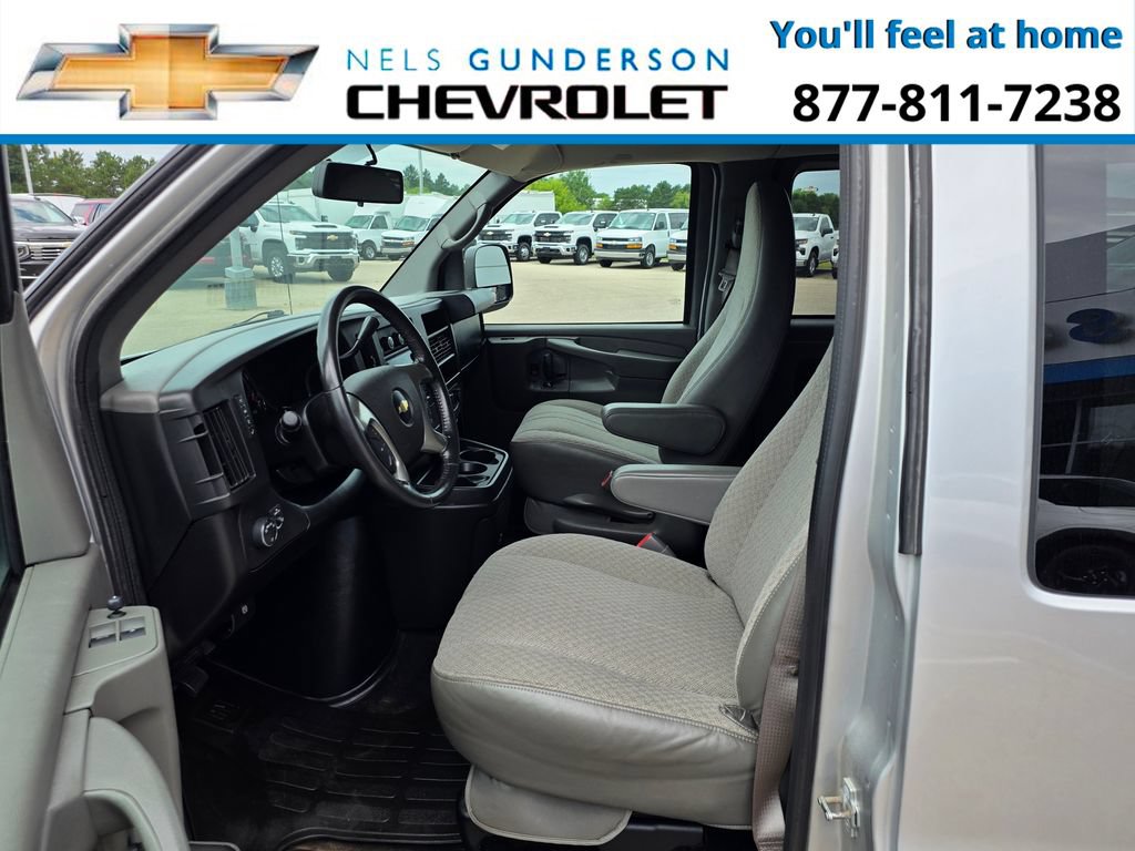 Used 2014 Chevrolet Express 1500 LT w/ LT Preferred Equipment Group AWD/4WD image 15