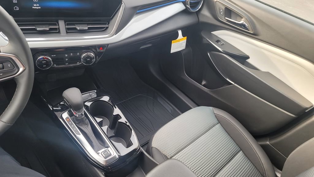 New 2026 Chevrolet Trax LT w/ Driver Confidence Package image 23