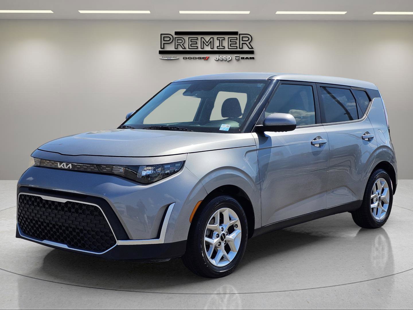 Used 2023 Kia Soul LX w/ Option Group 015