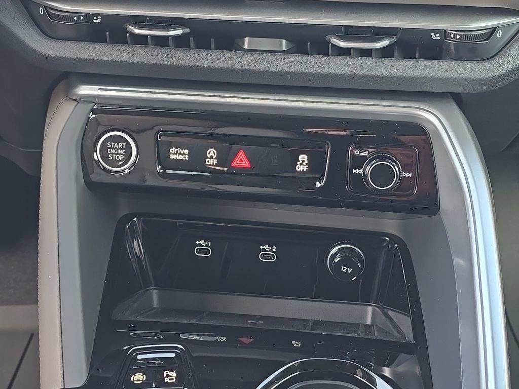 New 2025 Audi Q5 Premium Plus image 26