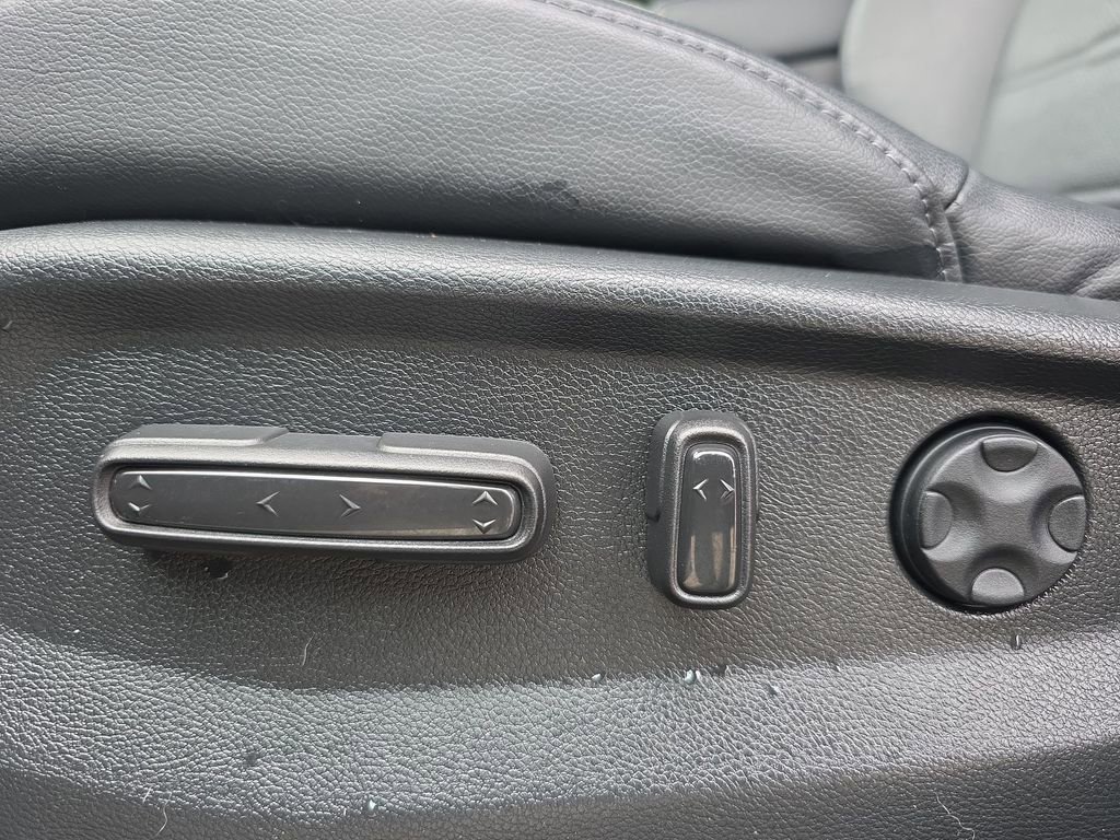 Used 2019 Honda CR-V EX-L image 40