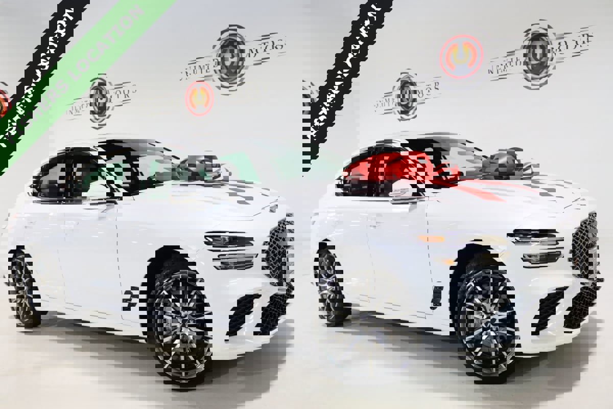 Used 2024 Genesis G70 2.5T image 1