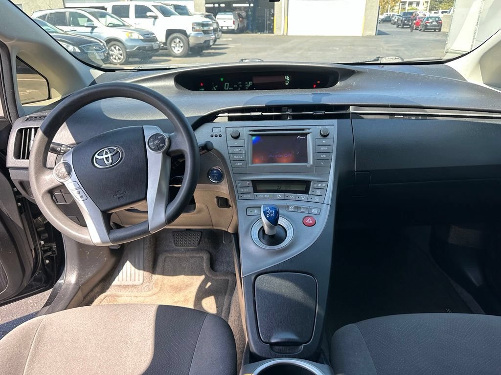 Used 2013 Toyota Prius Two FWD image 9