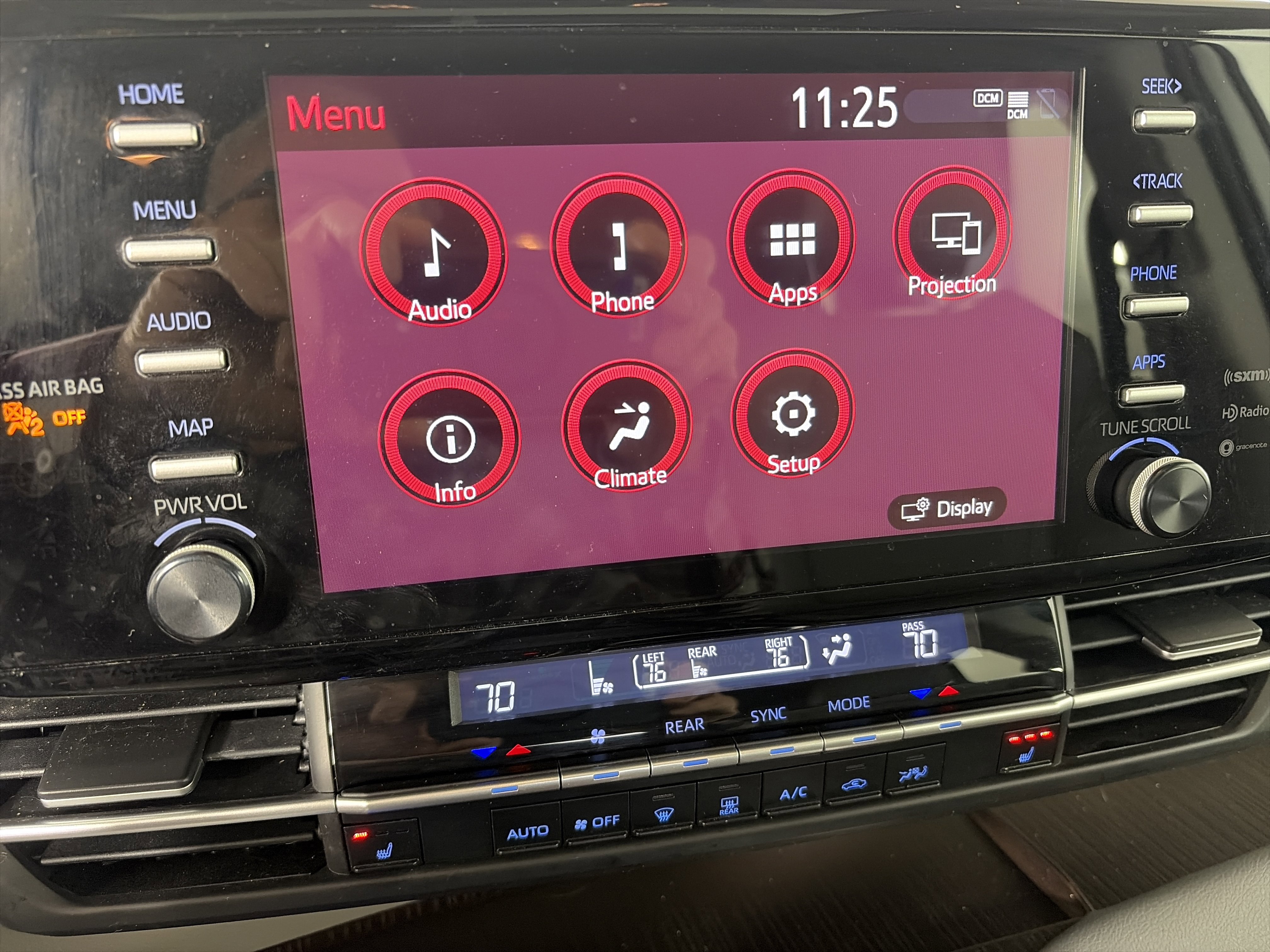 Used 2021 Toyota Sienna XLE image 25