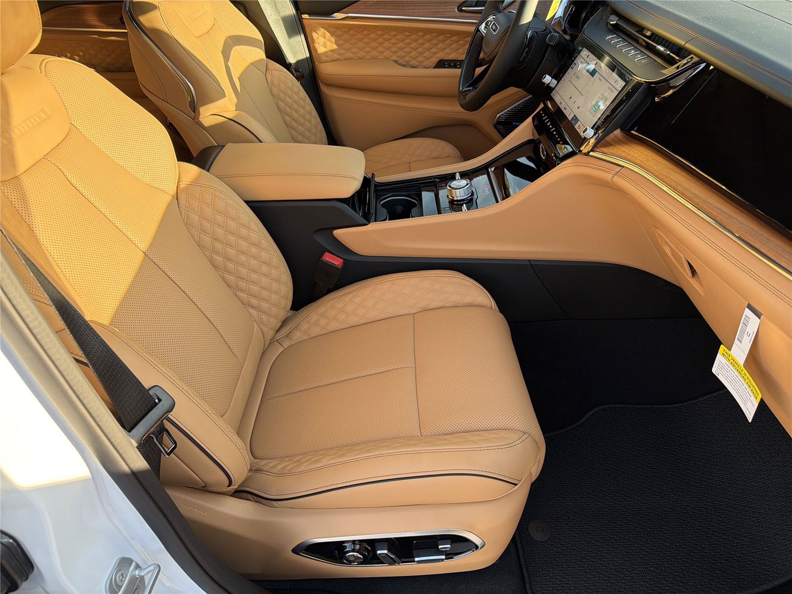 New 2026 Jeep Grand Cherokee Summit AWD/4WD image 12