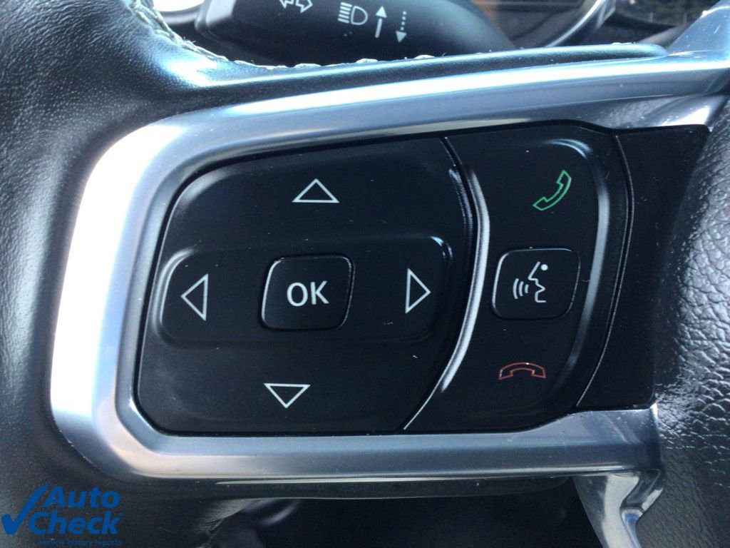 Used 2022 Jeep Wrangler Unlimited Sahara w/ Cold Weather Group image 18