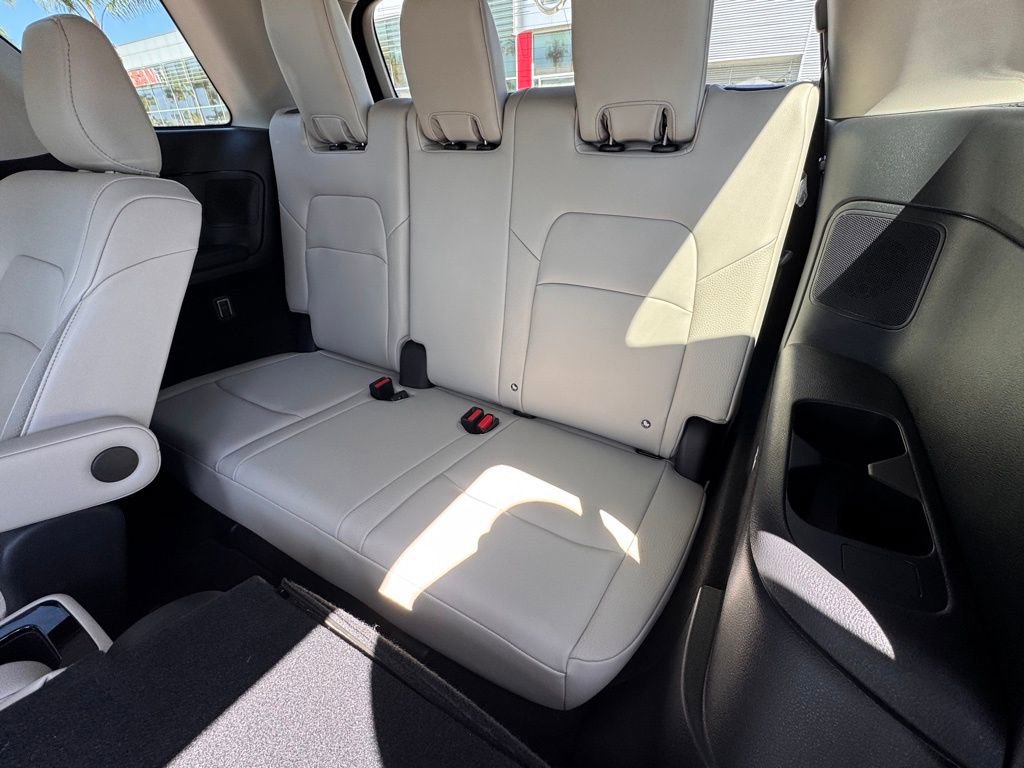 Certified 2022 Nissan Pathfinder SL w/ SL Premium Package image 23