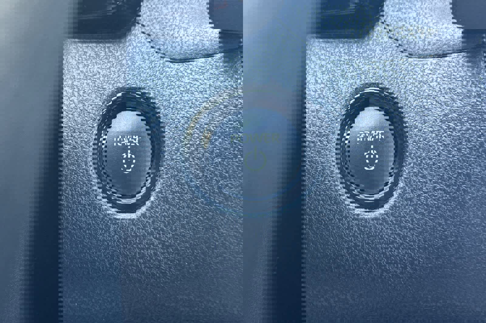 Used 2025 Toyota Camry LE AWD/4WD image 21