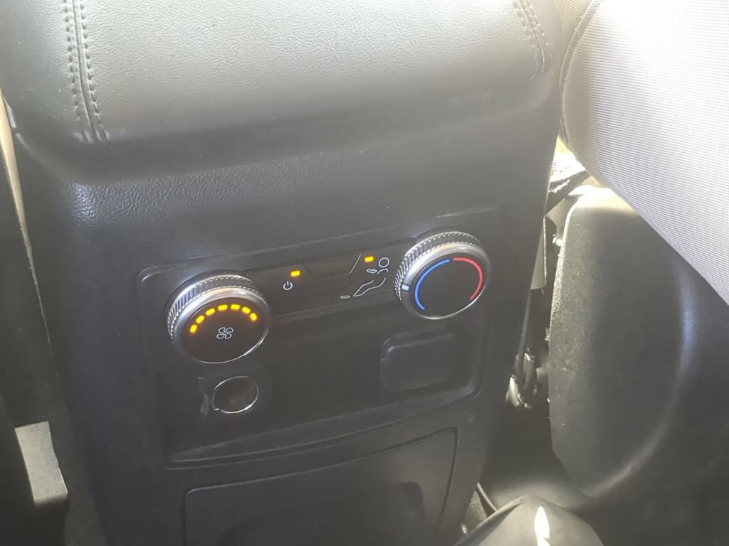 Used 2023 Ford Explorer 4WD image 24