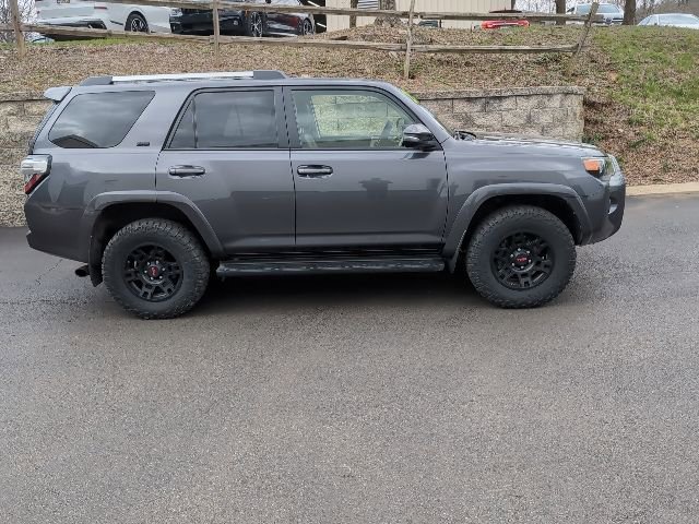 Used 2021 Toyota 4Runner SR5 Premium w/ Moonroof Package AWD/4WD image 2