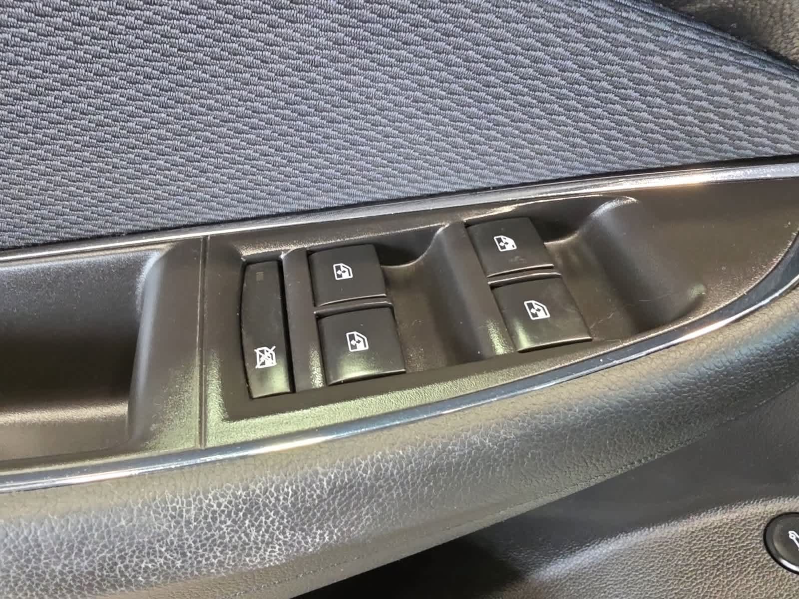 Used 2019 Chevrolet Cruze LS w/ LS Convenience Package FWD image 21