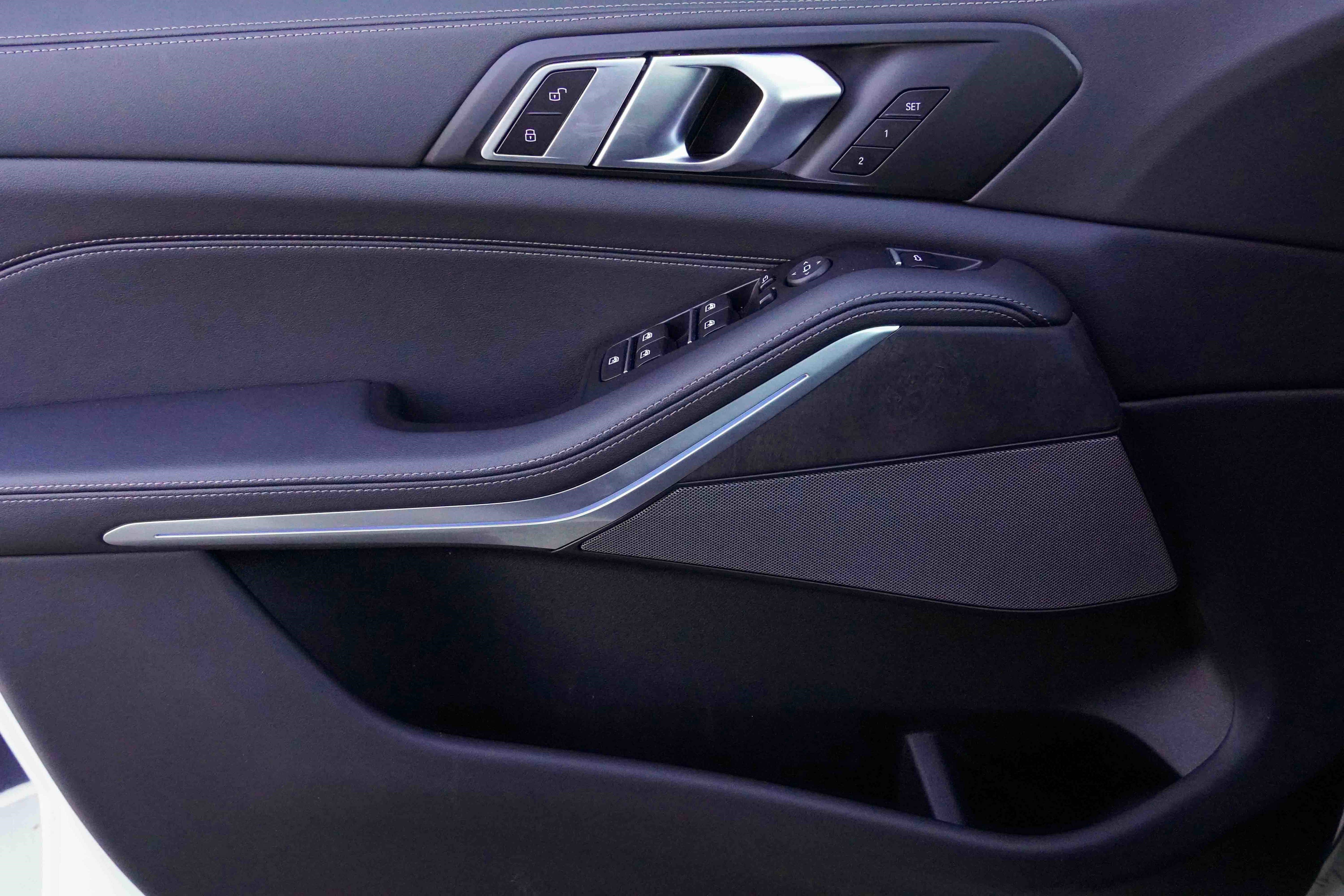 Used 2025 BMW X5 sDrive40i w/ Premium Package image 30