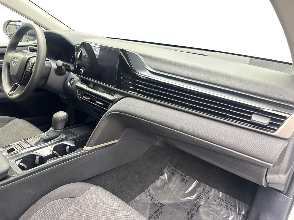 Used 2025 Toyota Camry LE FWD image 55
