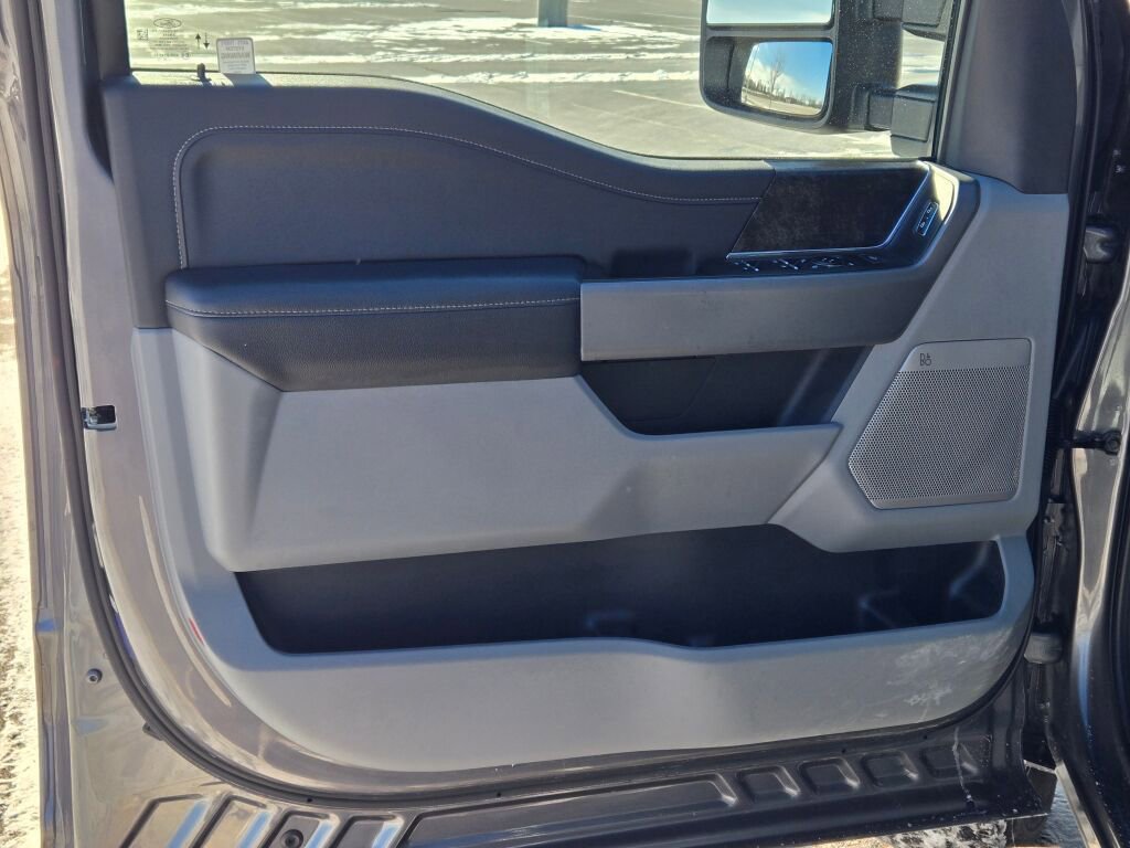 Used 2023 Ford F250 XLT w/ XLT Premium Package image 19