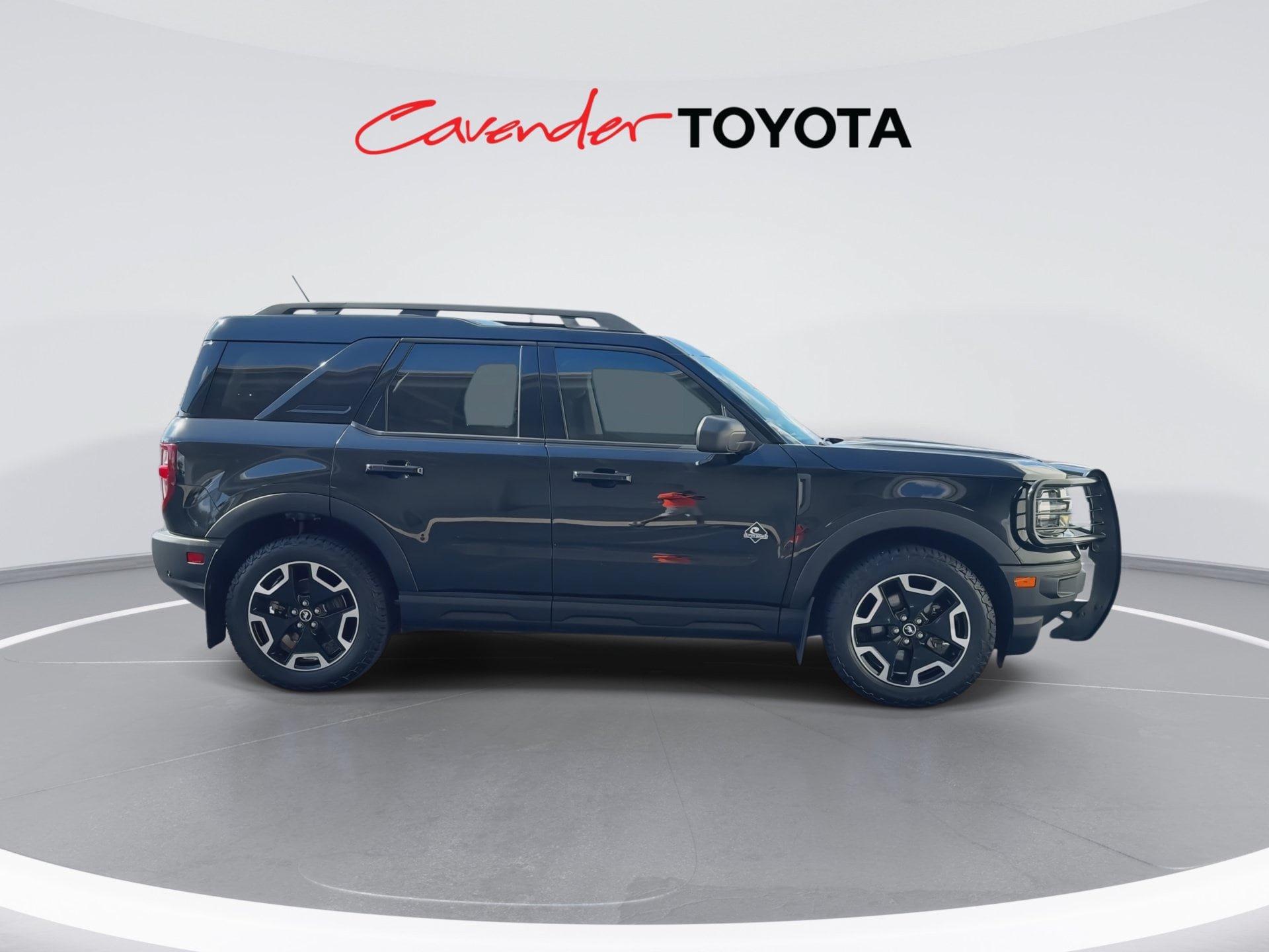 Used 2023 Ford Bronco Sport Outer Banks w/ Tech Package AWD/4WD image 9
