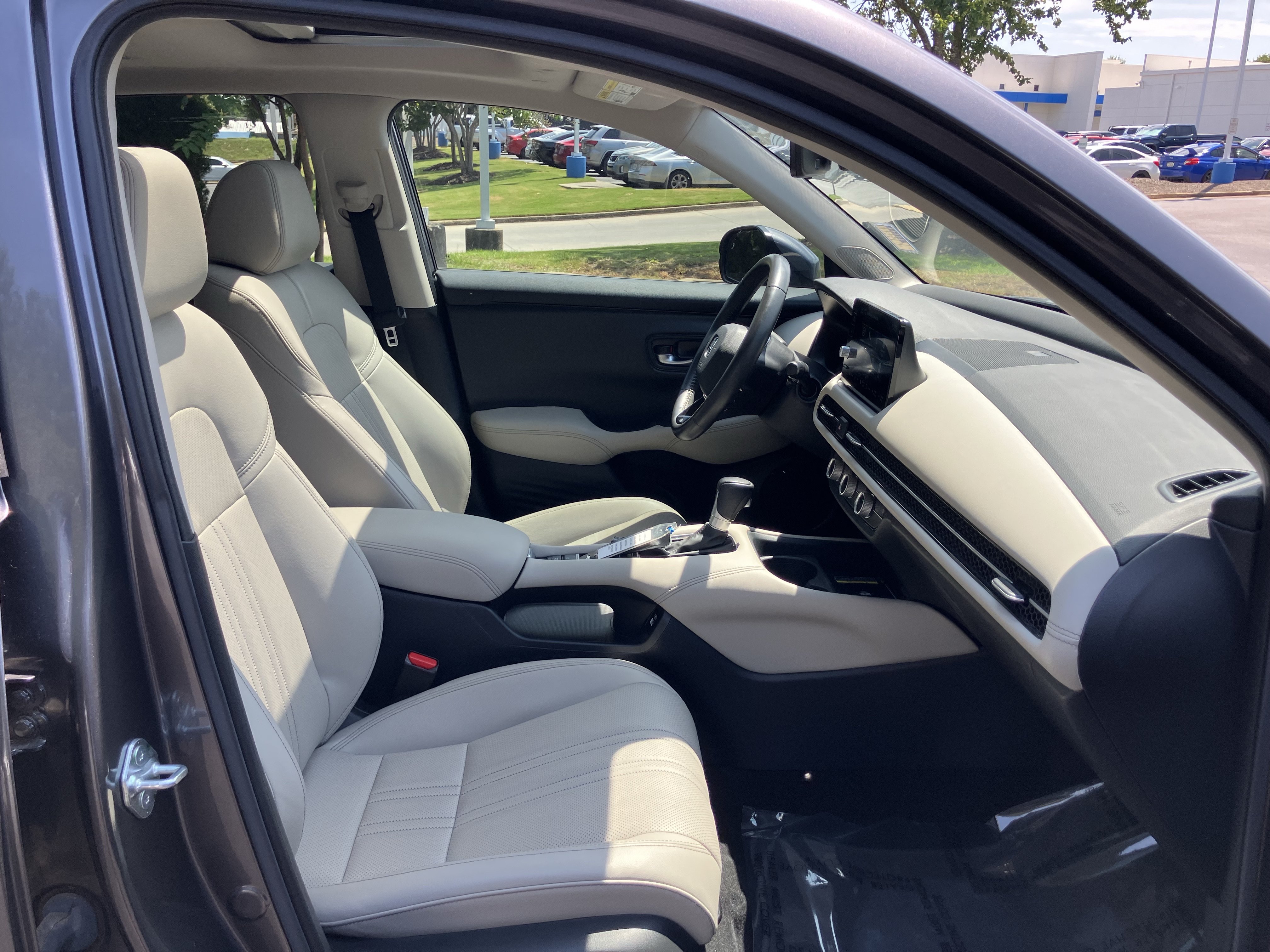 Used 2023 Honda HR-V EX-L image 35